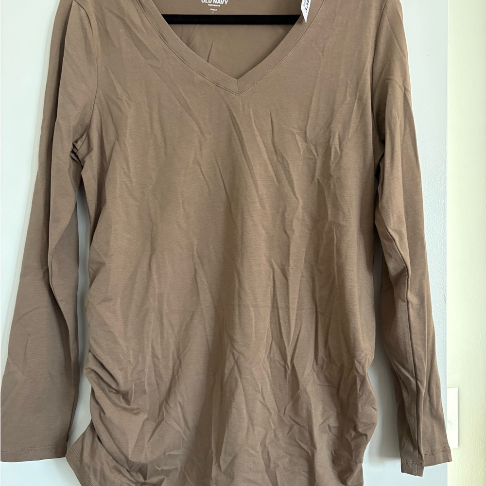 NWT Old Navy Women's Tan V-Neck Maternity Top